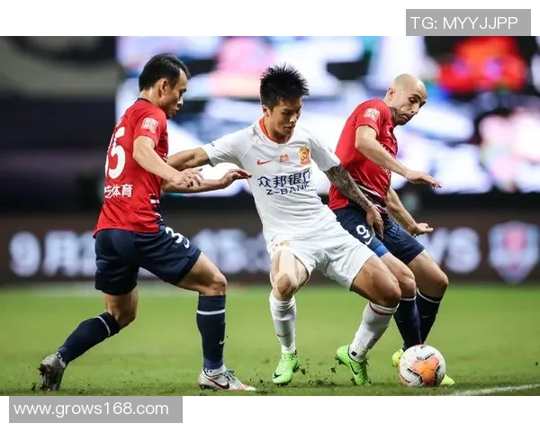 武汉羽毛球队配合变革引发热议助力竞技水平提升与团队协作创新 武汉羽毛球队配合变革引发热议助力竞技水平提升与团队协作创新