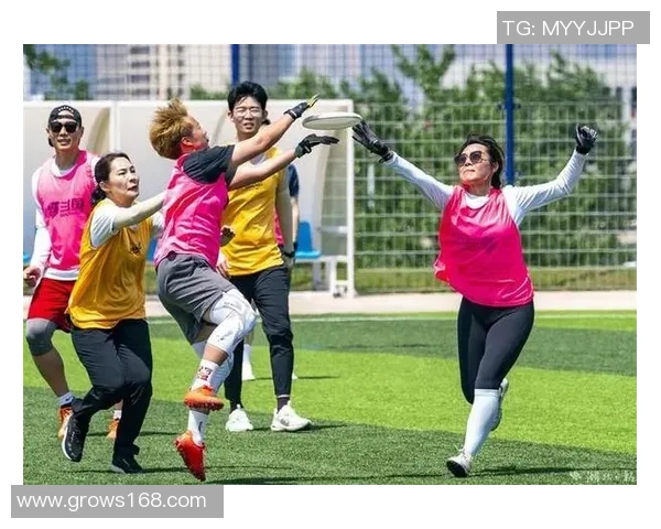 飞盘运动的魅力与挑战:深入探讨北京飞盘队的团队意识与发展潜力 飞盘运动的魅力与挑战:深入探讨北京飞盘队的团队意识与发展潜力